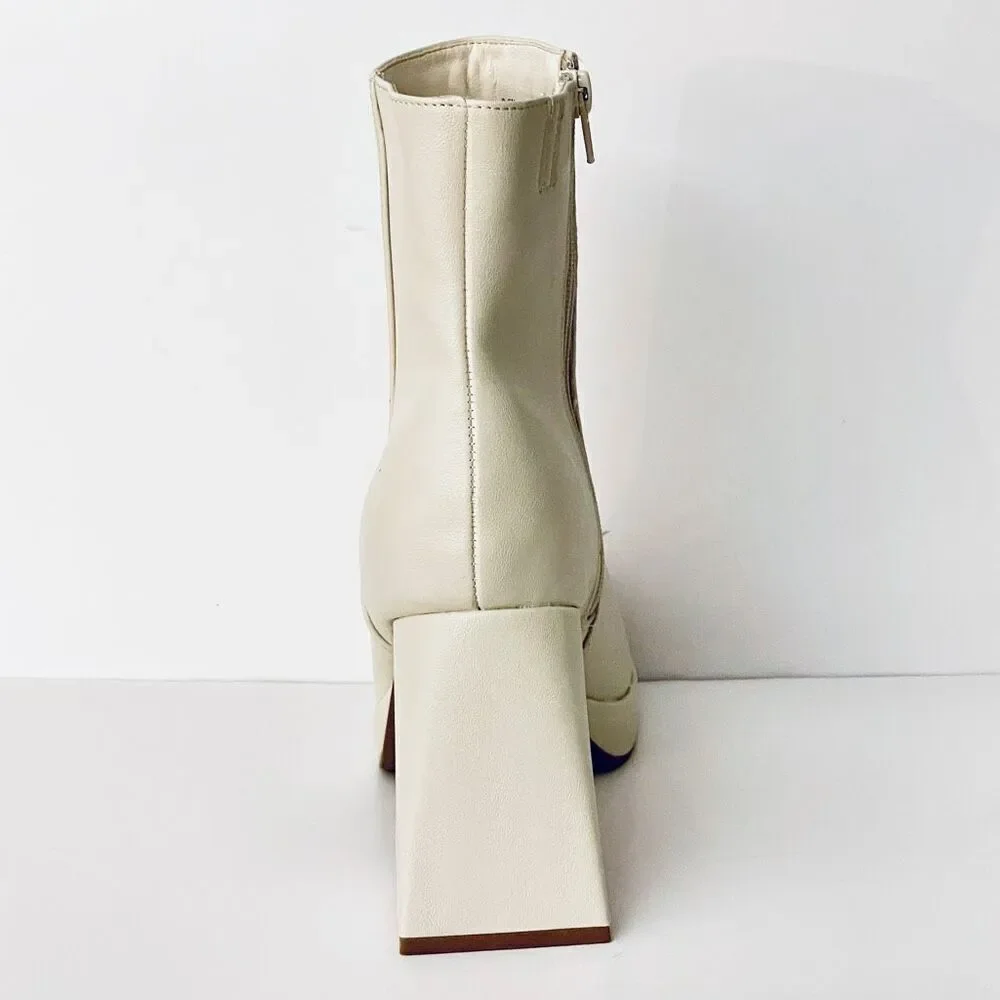 NWT Gorgeous Mari A 9.5 Bone White off Platform 4” Block Heel Ankle Boot Booties